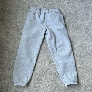 Aritzia Sweatpants